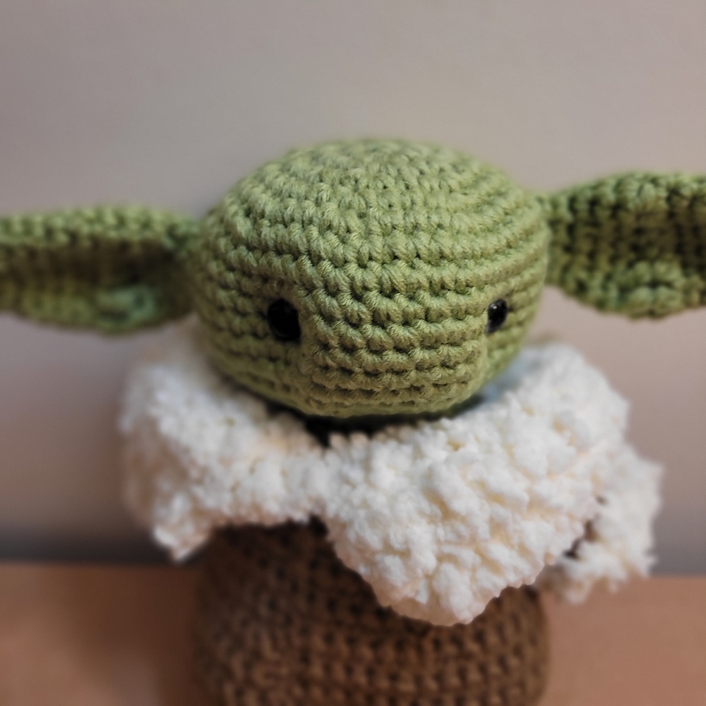 Amigurumi Baby Yoda Plushie 10" Handmade Crochet Animal Plush Grogu Alien Child - Picture 6 of 12